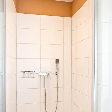 Ferienwohnung Familie Leinweber Waren  Exterior foto